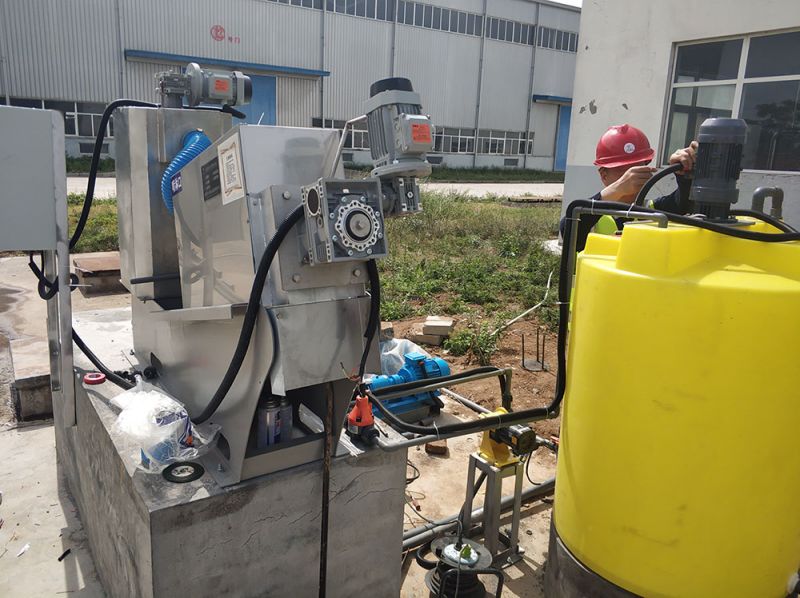 龍(long)輝汚泥脫水