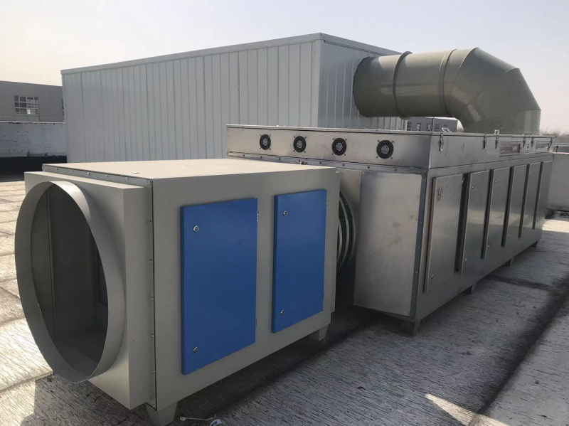 光氧活性(xing)炭一(yi)體機