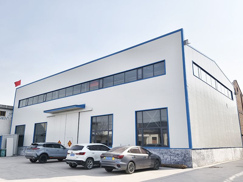 萬川(chuan)環保二期廠房建造順利竣工(gong)