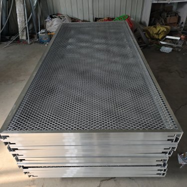 1係鋁(lv)闆18×30m孔鋁闆網